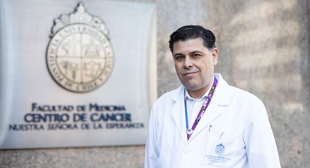 Eugenio Vines, MD, head of the radiation therapy department and chief radiation oncologist at the Catholic University of Chile