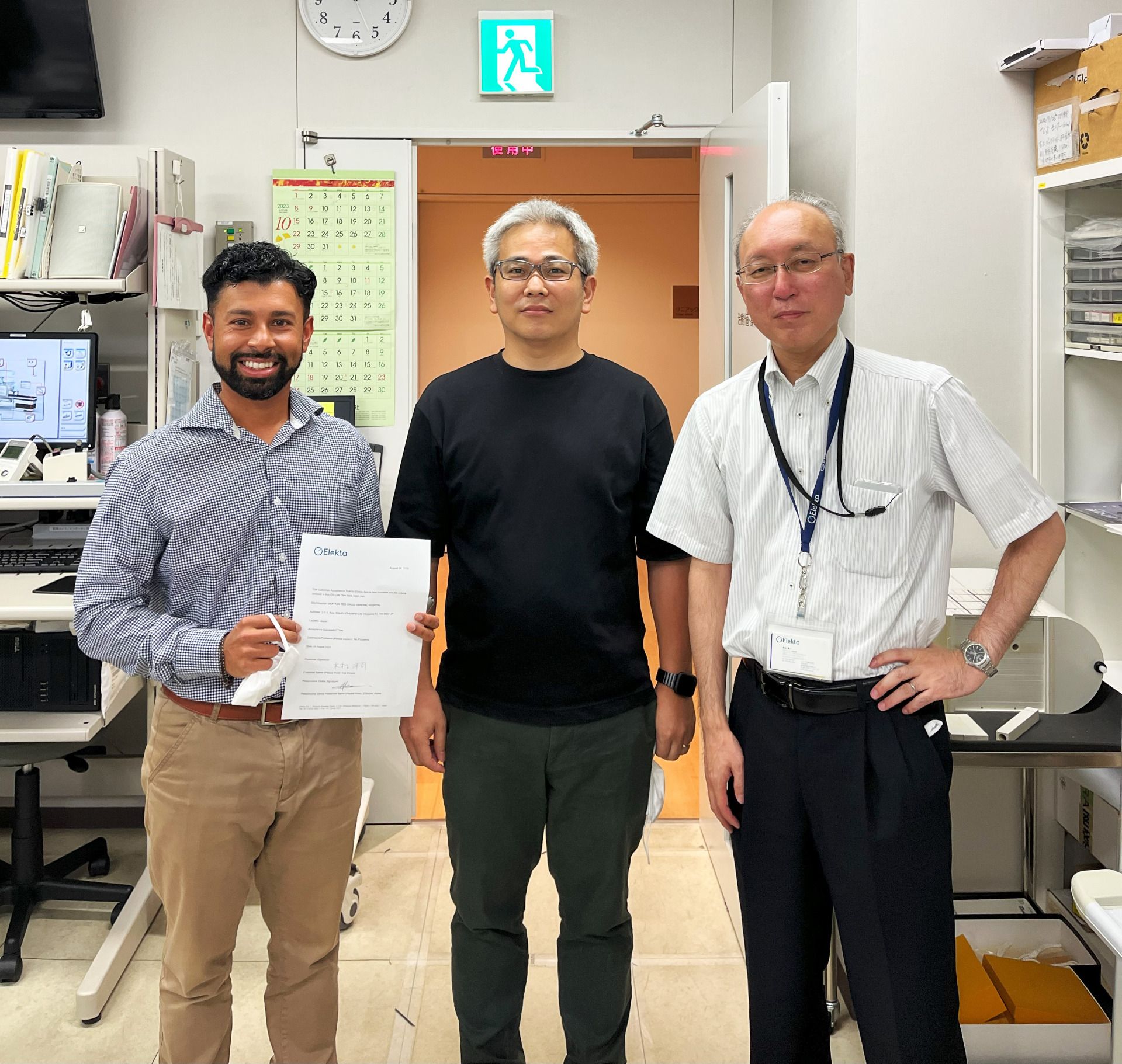 Yoji Kimura Receiving the Acceptance Letter for Axis