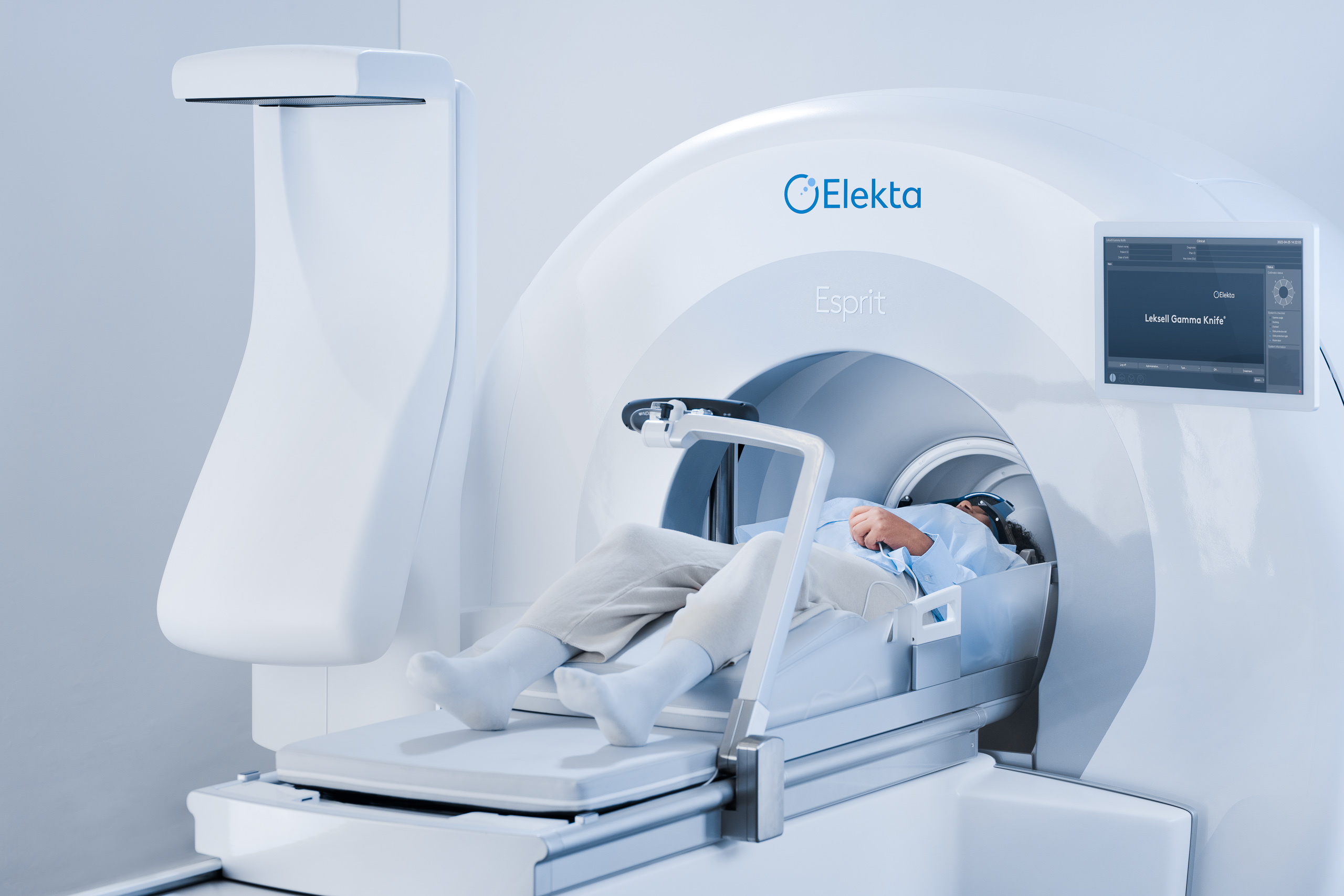 Gamma Knife Radiosurgery Image Bank | Newsroom | Elekta