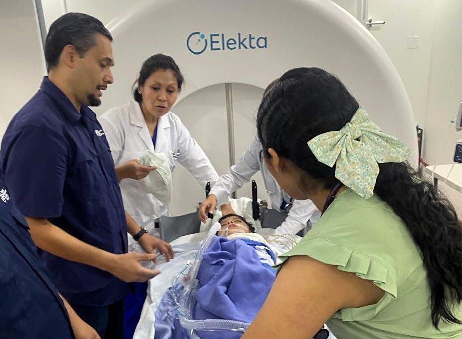 Abby Villagrán receiving treatment with Gamma Knife radiosurgery