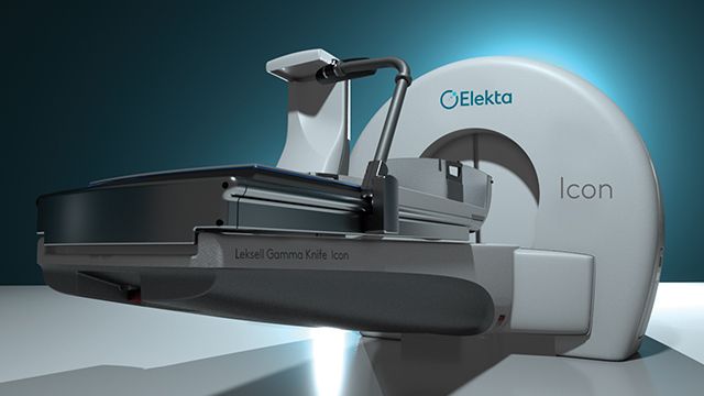 Leksell Gamma Knife® Icon™ gives clinicians the option to perform single or fractionated frame-based or frameless treatments.